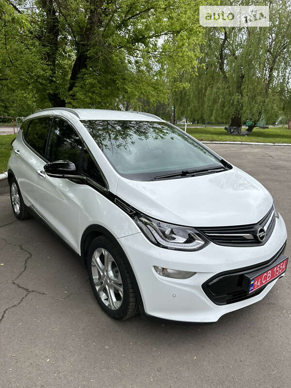 Хэтчбек Opel Ampera-e 2018 в Червонограде