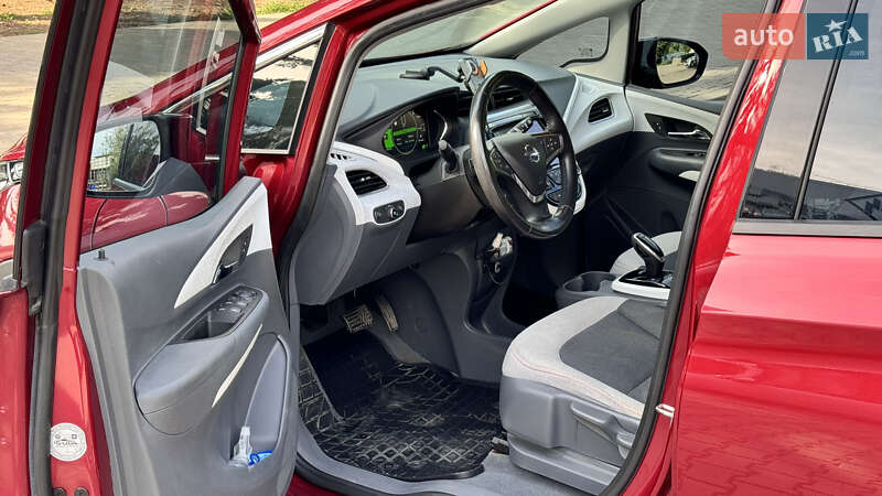 Хетчбек Opel Ampera-e 2017 в Чернівцях