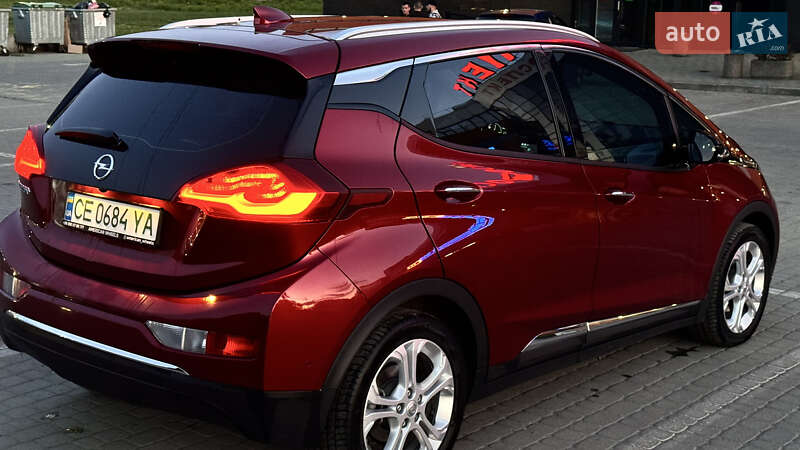 Хетчбек Opel Ampera-e 2017 в Чернівцях