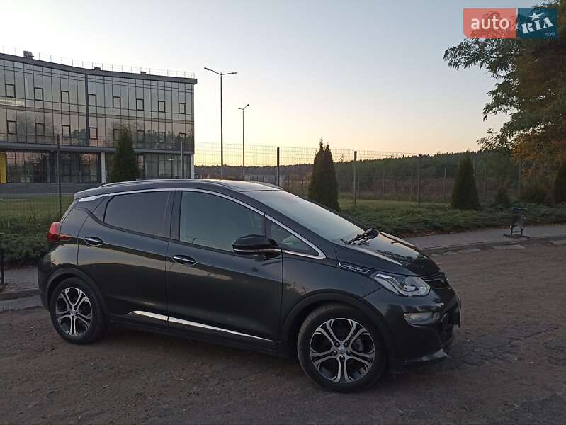 Хетчбек Opel Ampera-e 2017 в Бродах