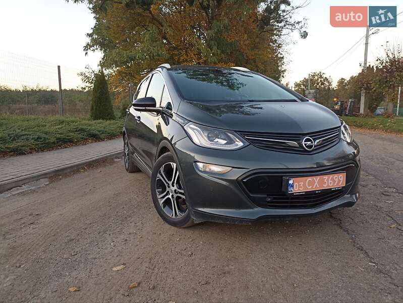 Хетчбек Opel Ampera-e 2017 в Бродах