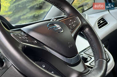 Хэтчбек Opel Ampera-e 2019 в 