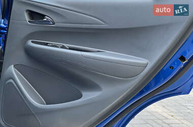 Хэтчбек Opel Ampera-e 2019 в 