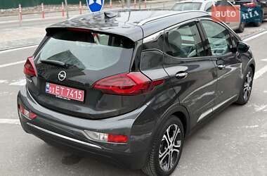 Хэтчбек Opel Ampera-e 2019 в 