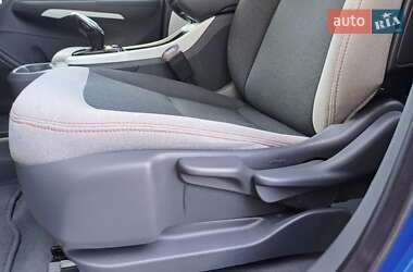 Хэтчбек Opel Ampera-e 2019 в 