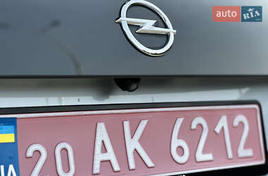 Хэтчбек Opel Ampera-e 2017 в 