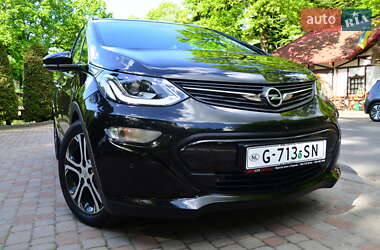 Хэтчбек Opel Ampera-e 2020 в 