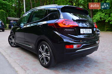 Хэтчбек Opel Ampera-e 2020 в 