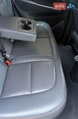 Хетчбек Opel Ampera-e 2020 в 
