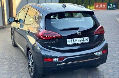 Хетчбек Opel Ampera-e 2020 в 