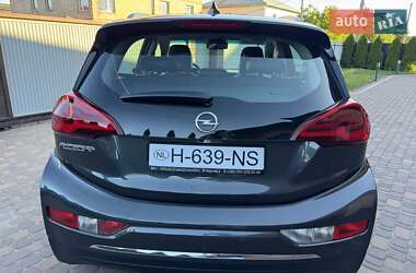 Хетчбек Opel Ampera-e 2020 в 
