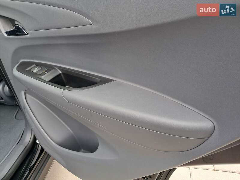 Хэтчбек Opel Ampera-e 2020 в Виннице