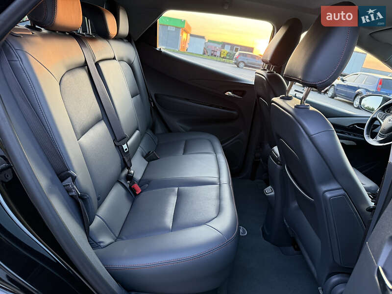 Хэтчбек Opel Ampera-e 2017 в Радивилове