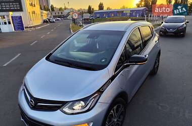 Хэтчбек Opel Ampera-e 2017 в 