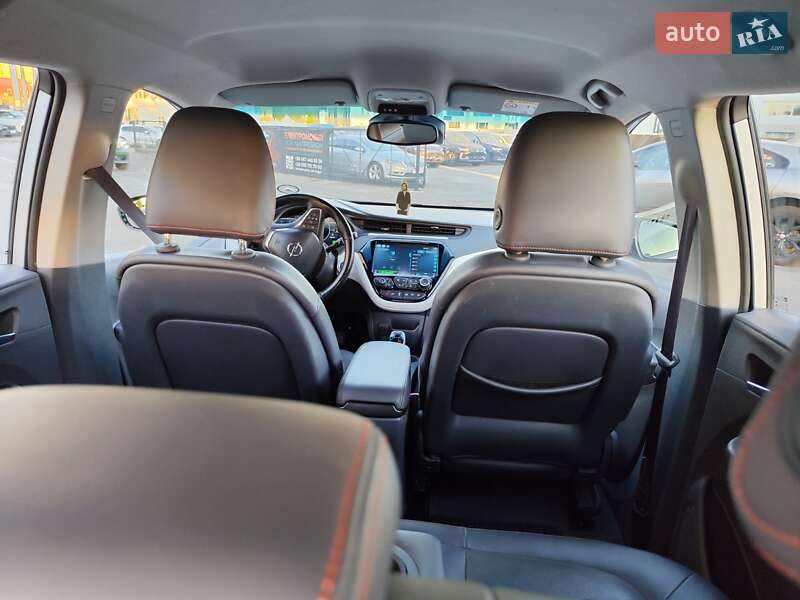 Хетчбек Opel Ampera-e 2017 в Києві