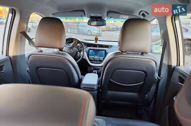 Хэтчбек Opel Ampera-e 2017 в 