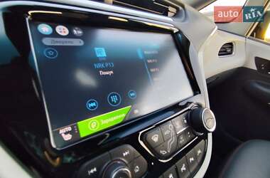 Хэтчбек Opel Ampera-e 2017 в 