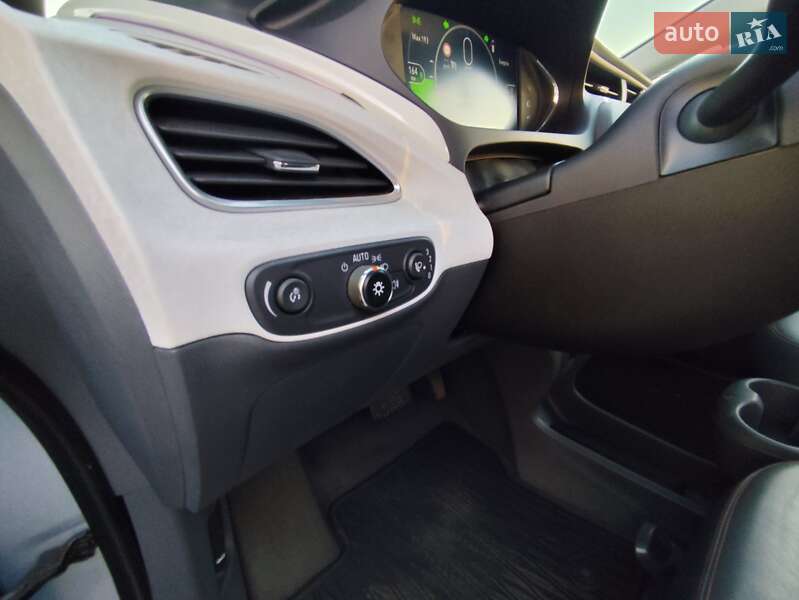 Хетчбек Opel Ampera-e 2017 в Києві