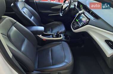 Хэтчбек Opel Ampera-e 2019 в 