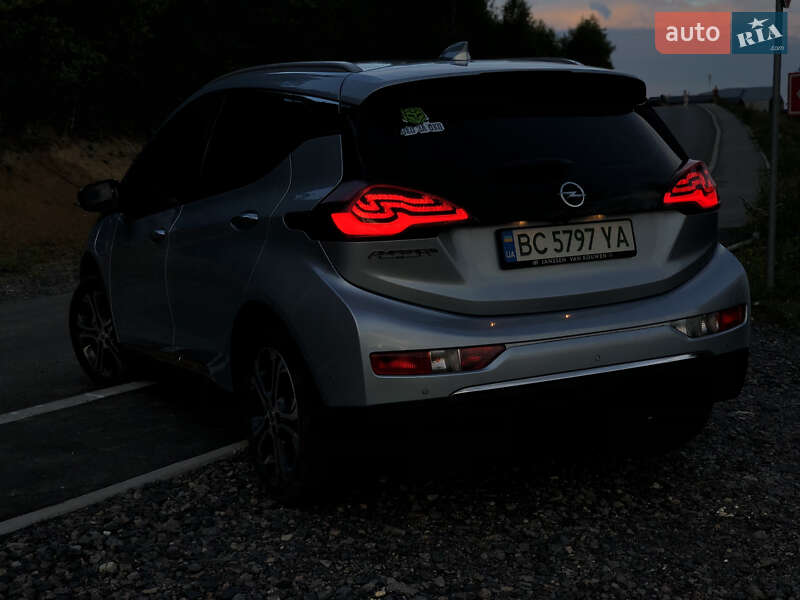 Хетчбек Opel Ampera-e 2018 в Дрогобичі