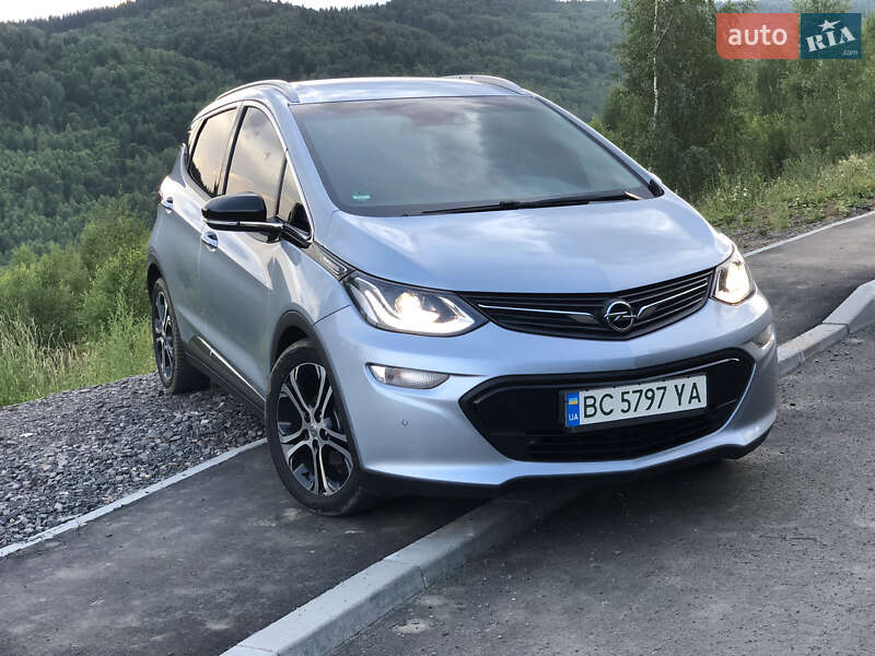 Хетчбек Opel Ampera-e 2018 в Дрогобичі