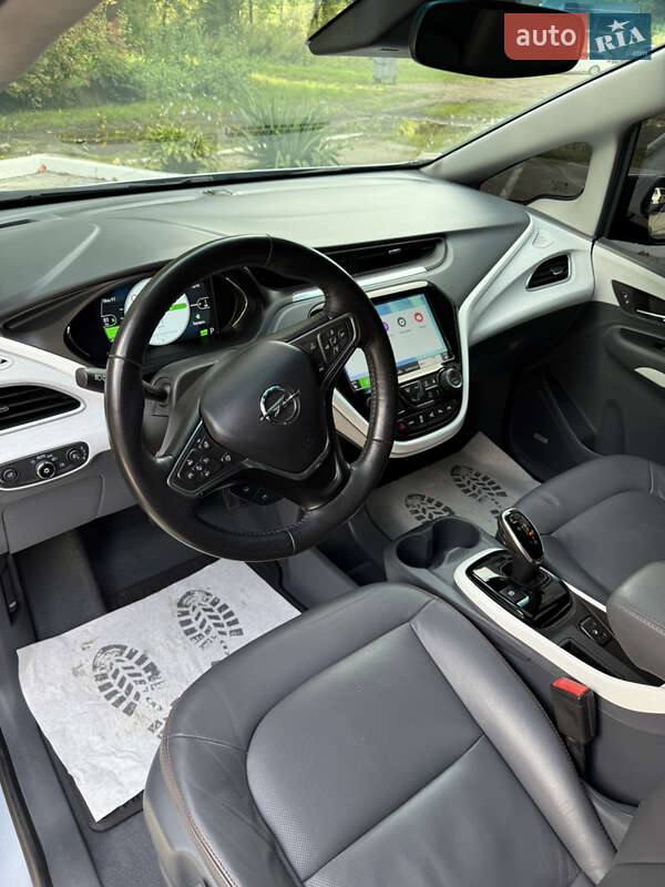 Хэтчбек Opel Ampera-e 2017 в Дрогобыче