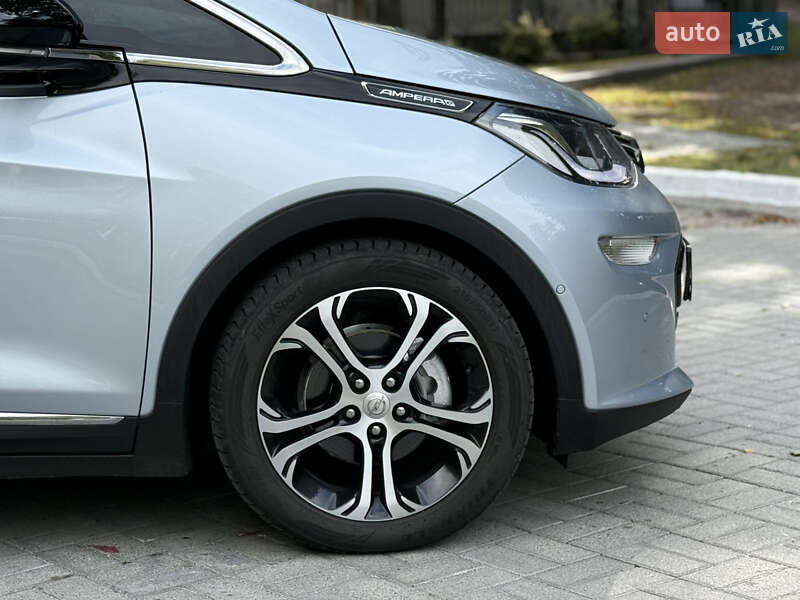 Хэтчбек Opel Ampera-e 2017 в Дрогобыче