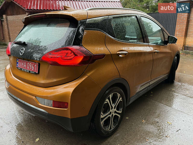 Хэтчбек Opel Ampera-e 2017 в Львове