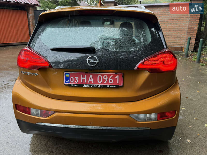 Хэтчбек Opel Ampera-e 2017 в Львове
