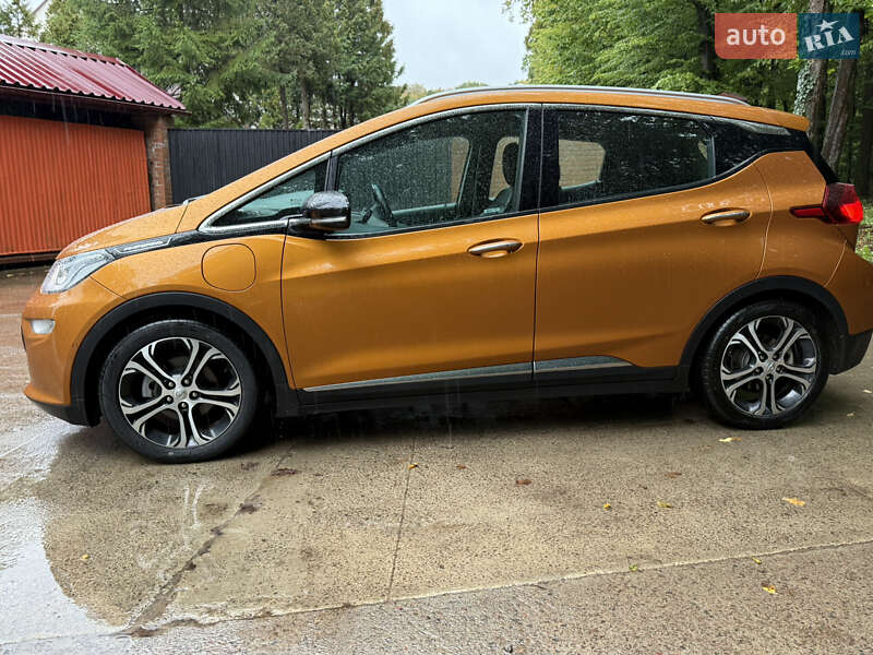Хэтчбек Opel Ampera-e 2017 в Львове