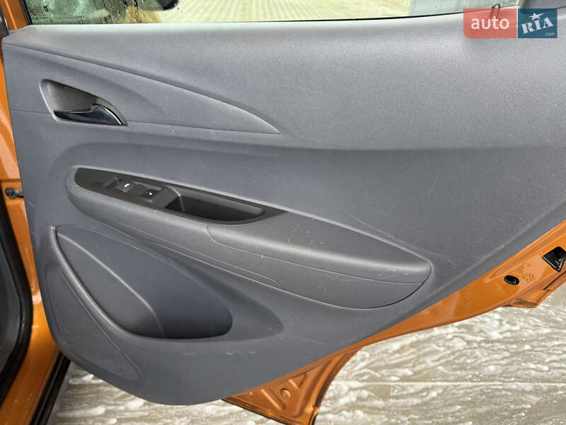 Хэтчбек Opel Ampera-e 2017 в Львове