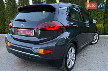 Хэтчбек Opel Ampera-e 2020 в 
