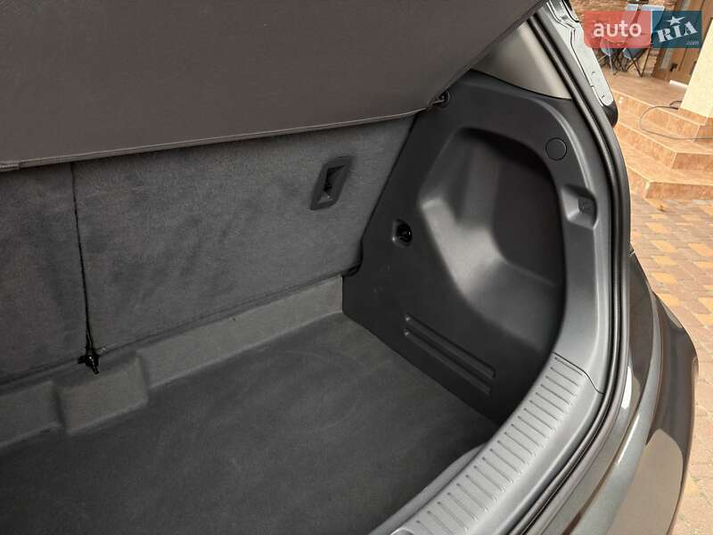 Хэтчбек Opel Ampera-e 2020 в Черновцах