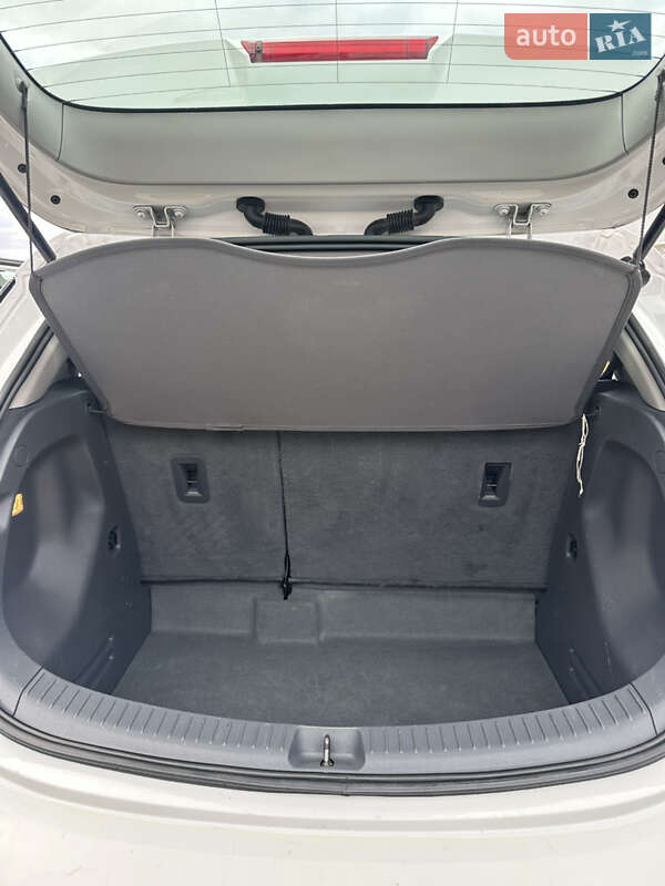 Хетчбек Opel Ampera-e 2018 в Луцьку фото 50 Хетчбек Opel Ampera-e 2018 в Луцьку