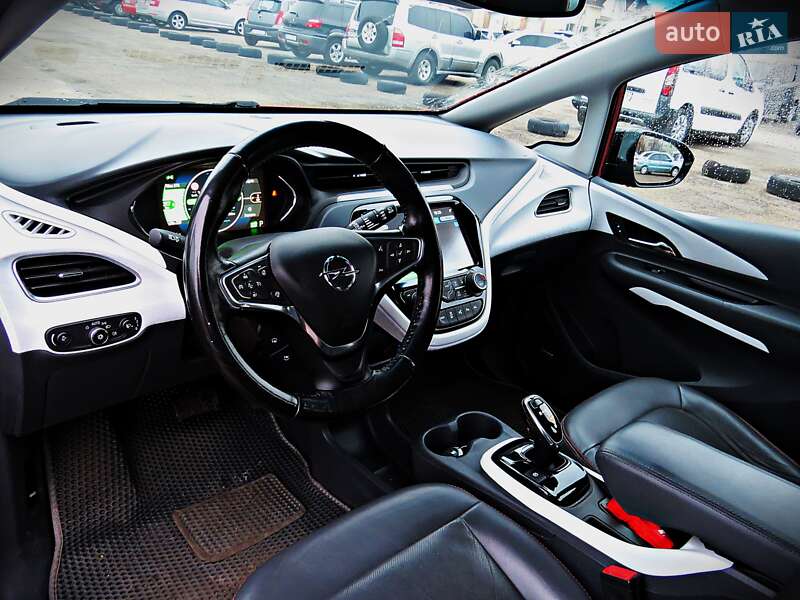 Хетчбек Opel Ampera-e 2018 в Черкасах