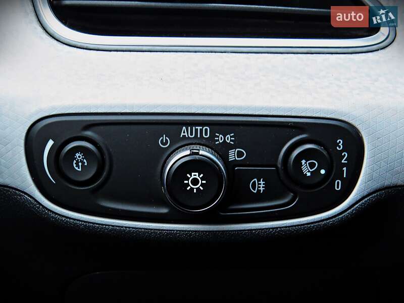 Хетчбек Opel Ampera-e 2018 в Черкасах