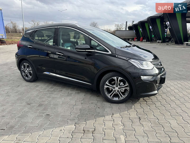 Хэтчбек Opel Ampera-e 2017 в Стрые