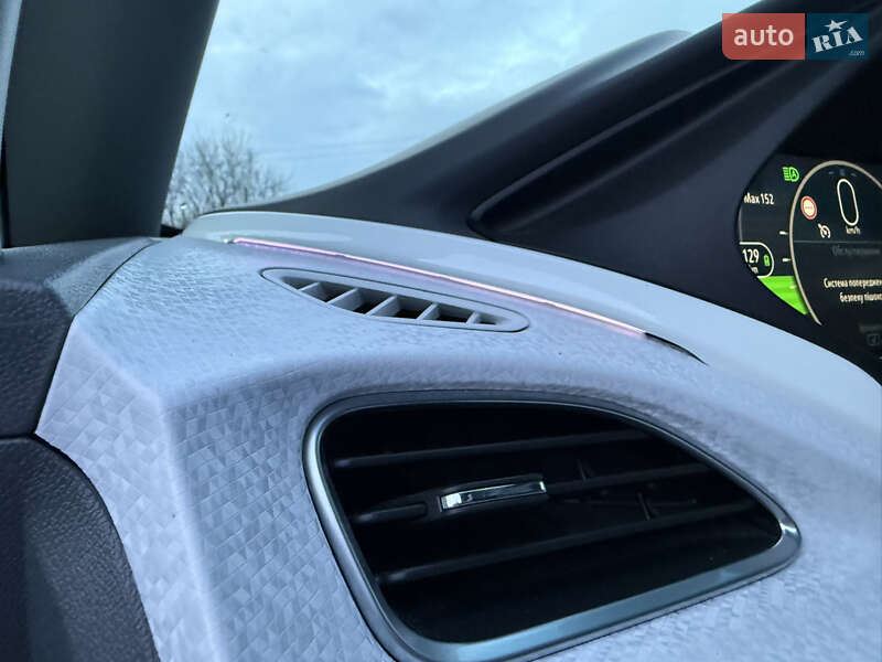 Хэтчбек Opel Ampera-e 2019 в Львове фото 74 Хэтчбек Opel Ampera-e 2019 в Львове