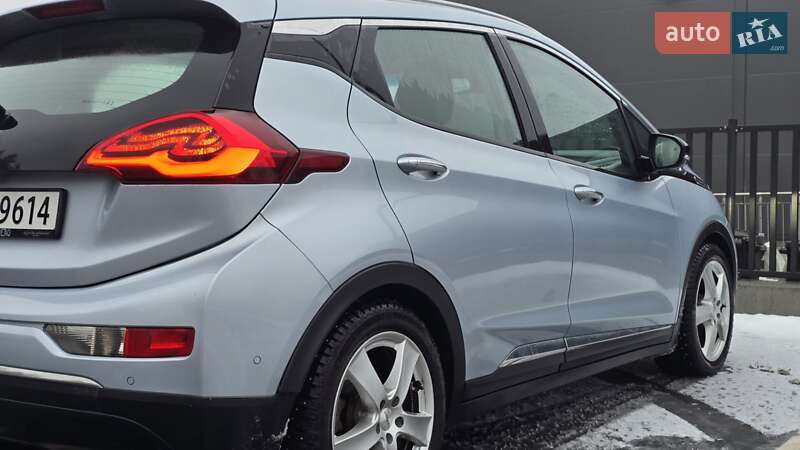 Хэтчбек Opel Ampera-e 2017 в Каменец-Подольском