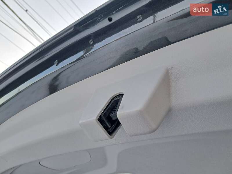 Хэтчбек Opel Ampera-e 2019 в Виннице фото 18 Хэтчбек Opel Ampera-e 2019 в Виннице