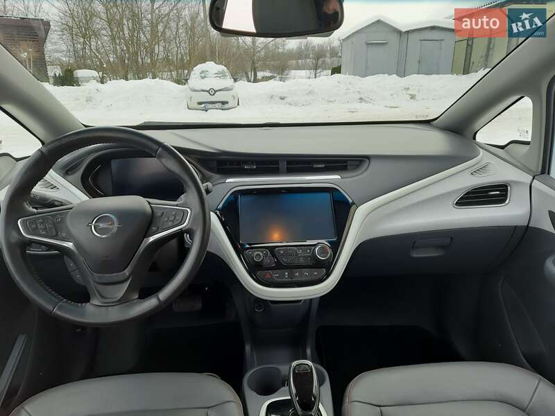 Хэтчбек Opel Ampera-e 2017 в Золочеве фото 33 Хэтчбек Opel Ampera-e 2017 в Золочеве