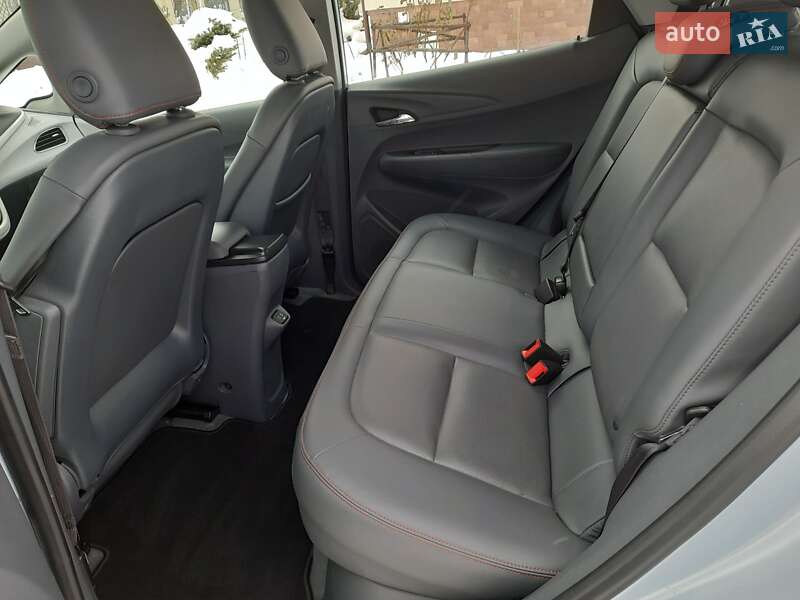 Хэтчбек Opel Ampera-e 2017 в Золочеве фото 37 Хэтчбек Opel Ampera-e 2017 в Золочеве