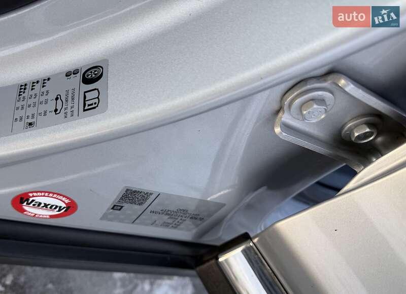 Хэтчбек Opel Ampera-e 2019 в Львове фото 49 Хэтчбек Opel Ampera-e 2019 в Львове