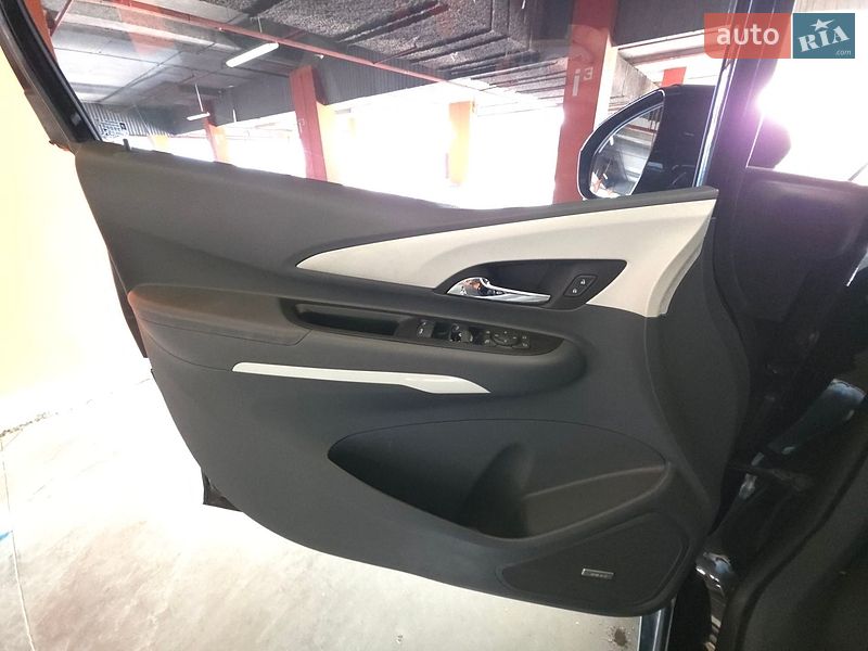 Хэтчбек Opel Ampera-e 2019 в Львове фото 40 Хэтчбек Opel Ampera-e 2019 в Львове