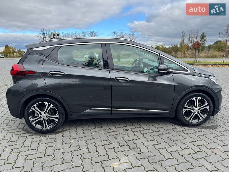 Хэтчбек Opel Ampera-e 2017 в Коломые фото 26 Хэтчбек Opel Ampera-e 2017 в Коломые