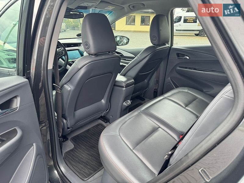 Хэтчбек Opel Ampera-e 2017 в Коломые фото 40 Хэтчбек Opel Ampera-e 2017 в Коломые