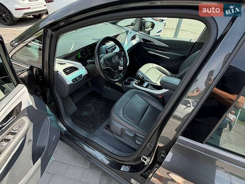 Хэтчбек Opel Ampera-e 2017 в Львове