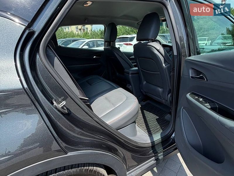 Хэтчбек Opel Ampera-e 2017 в Львове