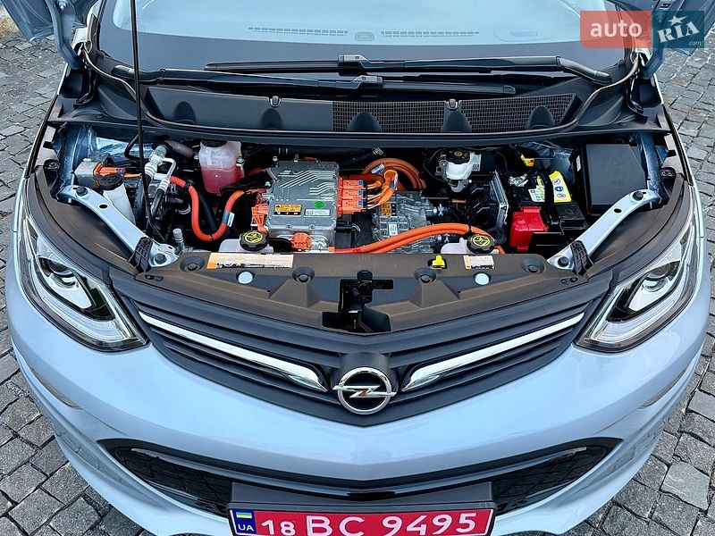 Хэтчбек Opel Ampera-e 2017 в Ровно