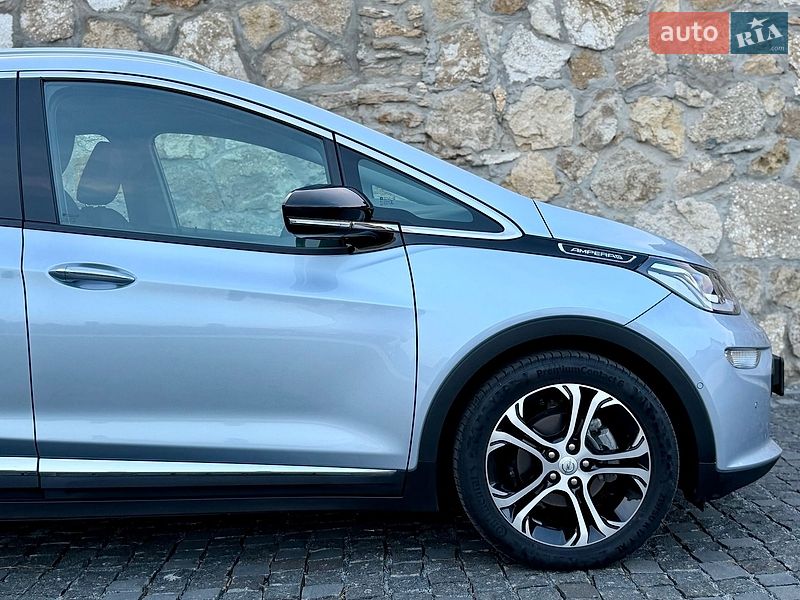 Хэтчбек Opel Ampera-e 2017 в Ровно